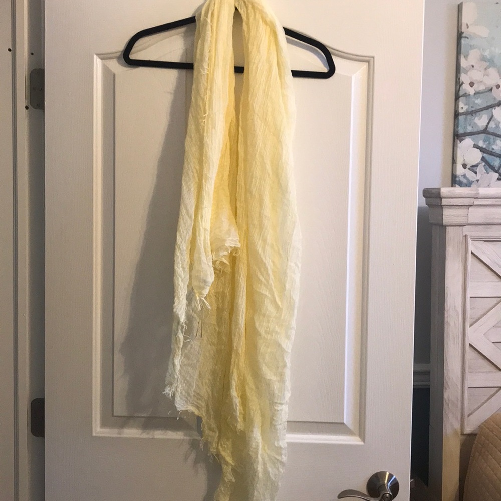 Pale yellow scarf